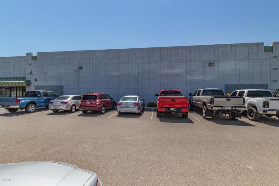 7118 W Frier Dr, Glendale, AZ 85303